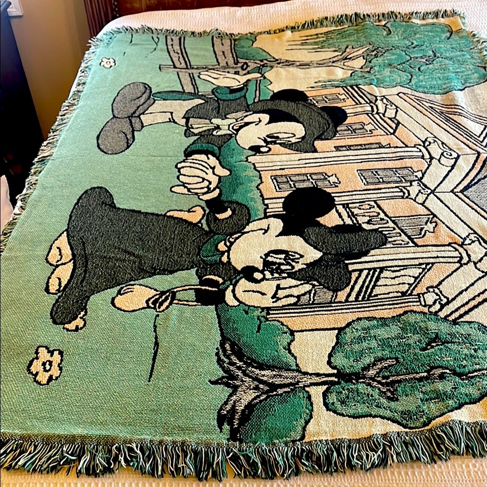 Disney Mickey and Minnie Woven Throw Blanket